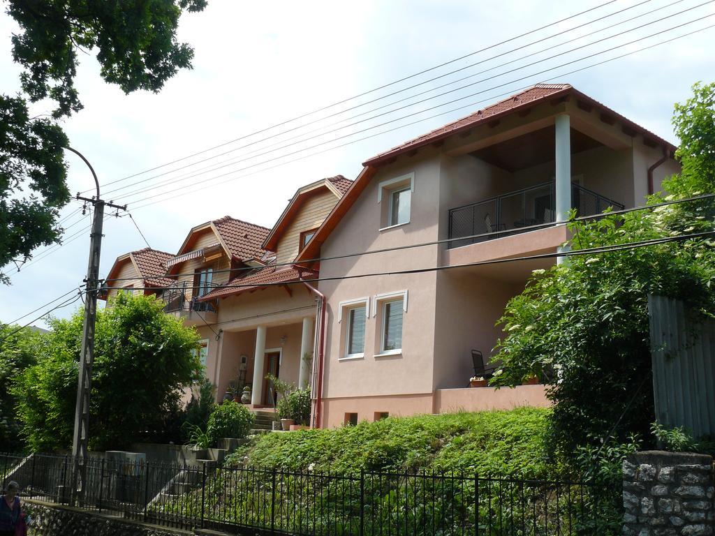 Hejo Apartman Miskolc Esterno foto