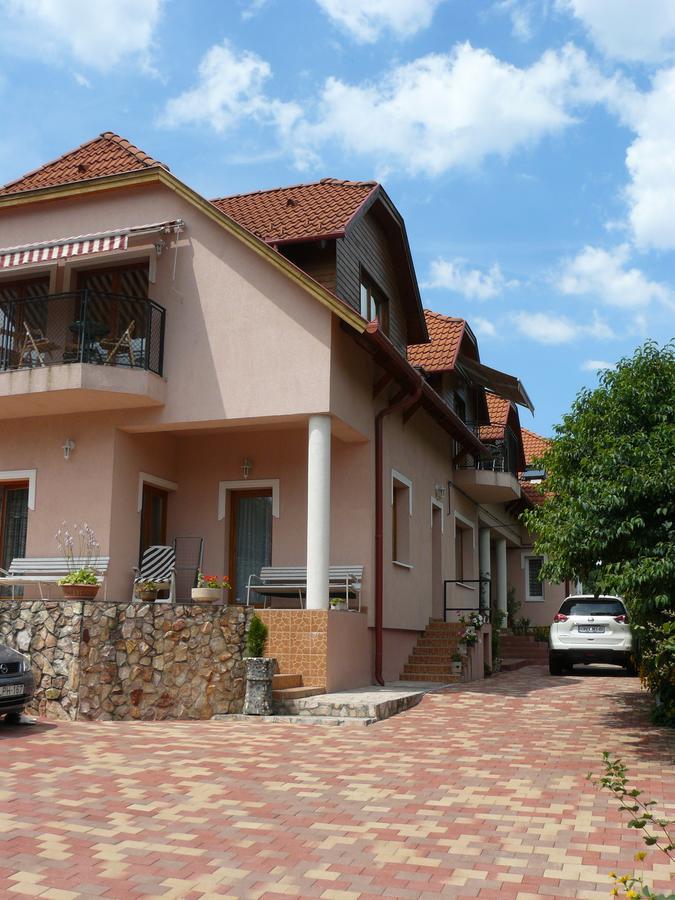Hejo Apartman Miskolc Esterno foto