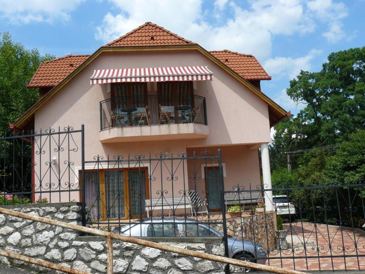 Hejo Apartman Miskolc Esterno foto